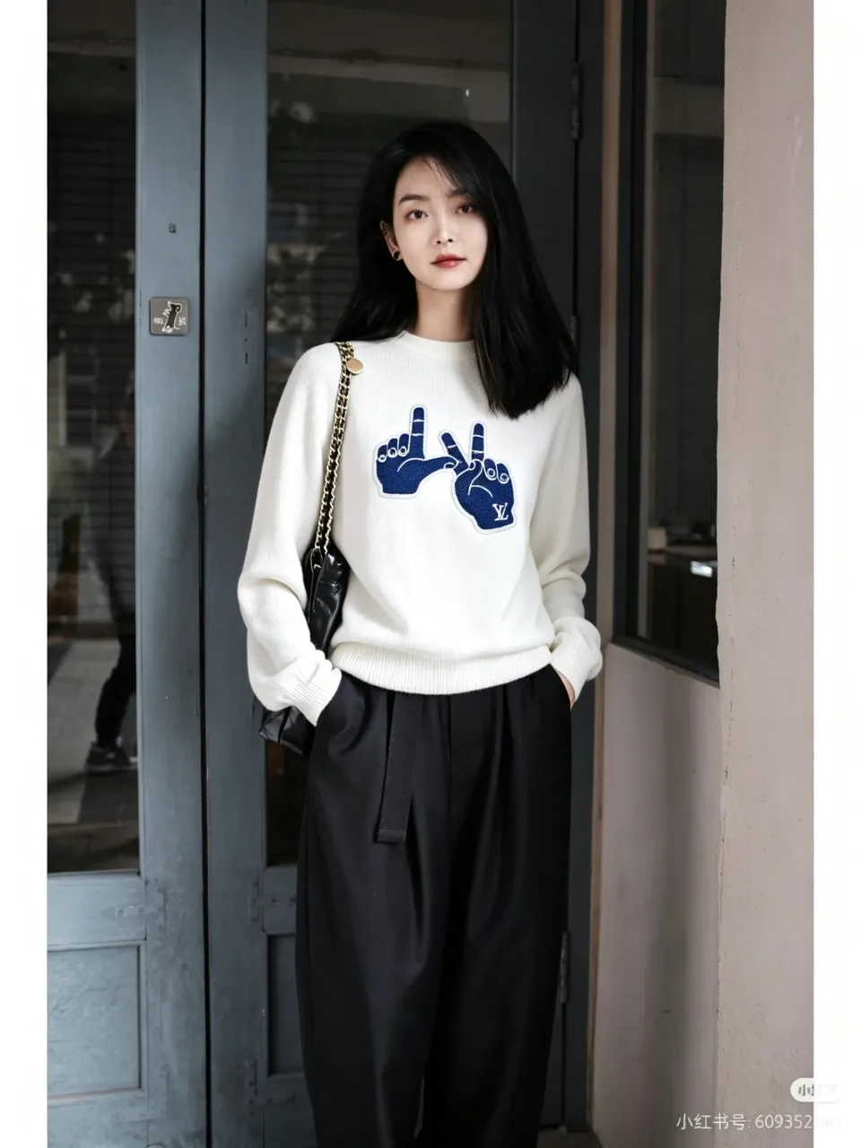 Louis Vuitton/Louis Vuitton gesture embroidered knitted sweater